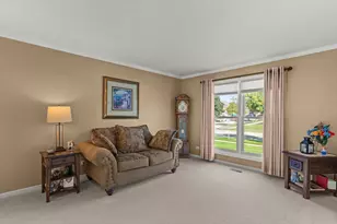 1460 Prairie Crossing Dr, West Chicago, IL 60185 - Photo 6