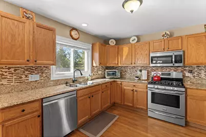 1460 Prairie Crossing Drive, West Chicago, IL 60185 - Photo 10
