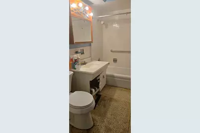 320 Circle Avenue #203, Forest Park, IL 60130 - Photo 12