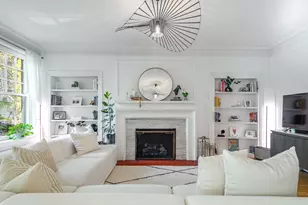 450 W Surf St, Chicago, IL 60657 - Photo 2