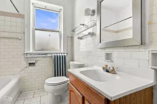 3046 N Davlin Ct, Chicago, IL 60618 - Photo 32