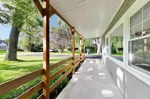 48 N Pleasant Rd, Lake Zurich, IL 60047 - Photo 2