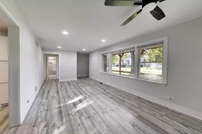 48 N Pleasant Road, Lake Zurich, IL 60047 - Photo 4