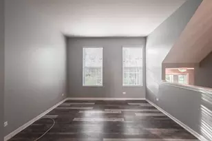 105 Station Park Cir, Grayslake, IL 60030 - Photo 6