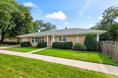 320 N Main Street, Mount Prospect, IL 60056 - Photo 1