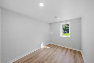6733 S Throop St, Chicago, IL 60636 - Photo 16