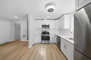 6733 S Throop St, Chicago, IL 60636 - Photo 4