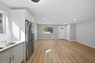 6733 S Throop St, Chicago, IL 60636 - Photo 8