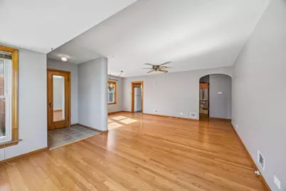 18534 Gladville Avenue, Homewood, IL 60430 - Photo 2