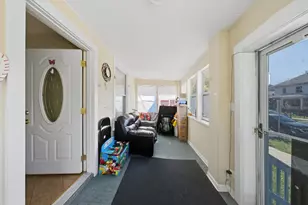 2617 S 60th Ct, Cicero, IL 60804 - Photo 2