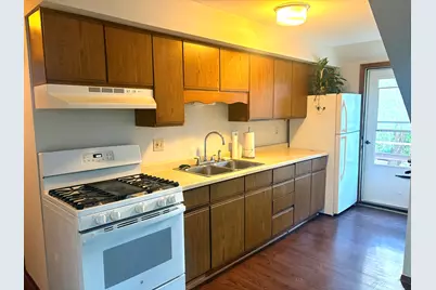 322 College Avenue #3, Dekalb, IL 60115 - Photo 2