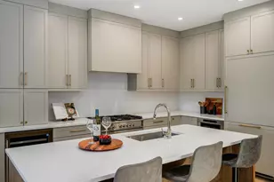 1821 N Kimball Ave, Chicago, IL 60647 - Photo 8