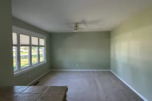 11 Strasma S Dr, Kankakee, IL 60901 - Photo 4