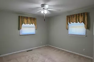 11 Strasma S Dr, Kankakee, IL 60901 - Photo 12