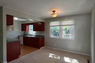 11 Strasma S Dr, Kankakee, IL 60901 - Photo 6