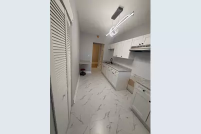 2230 E 70th Place #204, Chicago, IL 60649 - Photo 2