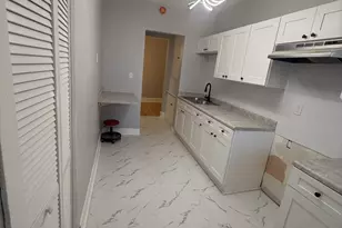 2230 E 70th Pl, Chicago, IL 60649 - Photo 2