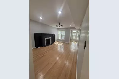 2230 E 70th Place #204, Chicago, IL 60649 - Photo 12