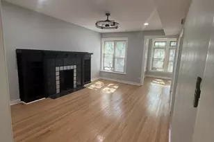 2230 E 70th Pl, Chicago, IL 60649 - Photo 12
