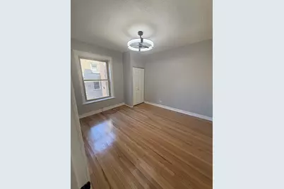 2230 E 70th Place #204, Chicago, IL 60649 - Photo 6