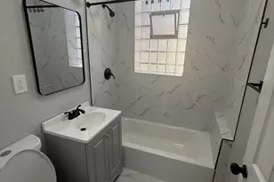 2230 E 70th Pl, Chicago, IL 60649 - Photo 4