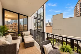 435 W Erie St, Chicago, IL 60654 - Photo 8