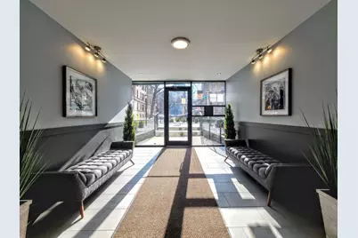 530 W Surf Street #203, Chicago, IL 60657 - Photo 2