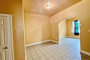 8757 S Marquette Ave, Chicago, IL 60617 - Photo 16