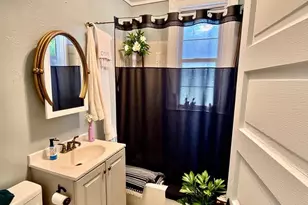 8757 S Marquette Ave, Chicago, IL 60617 - Photo 48