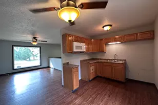 909 Sunset Rdg, Danville, IL 61832 - Photo 4