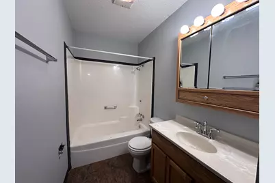 909 Sunset Ridge, Danville, IL 61832 - Photo 8