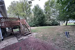 909 Sunset Rdg, Danville, IL 61832 - Photo 20