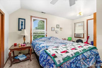 386 E Chicago Street, Elgin, IL 60120 - Photo 28