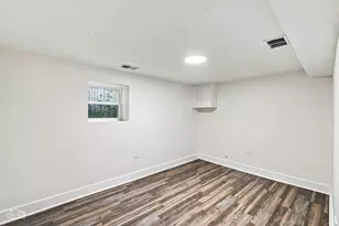 5722 W Grover St, Chicago, IL 60630 - Photo 22