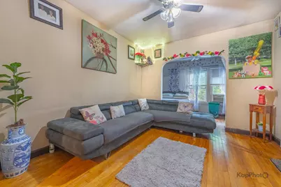 2135 N Latrobe Avenue, Chicago, IL 60639 - Photo 2