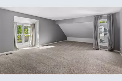 52 Whittington Course, Saint Charles, IL 60174 - Photo 12
