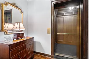 1325 N Astor St, Chicago, IL 60610 - Photo 4