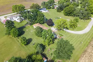 5808 E 3420S Rd, Saint Anne, IL 60964 - Photo 36