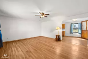 5808 E 3420S Rd, Saint Anne, IL 60964 - Photo 10