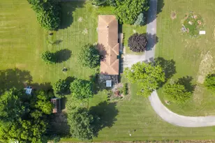 5808 E 3420S Rd, Saint Anne, IL 60964 - Photo 34