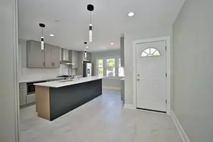 2830 W Summerdale Ave, Chicago, IL 60625 - Photo 10