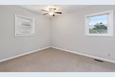 345 Hickory Avenue, Romeoville, IL 60446 - Photo 10
