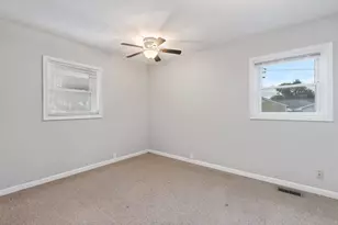 345 Hickory Ave, Romeoville, IL 60446 - Photo 10
