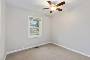 345 Hickory Ave, Romeoville, IL 60446 - Photo 12