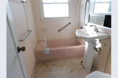 19020 Baker Avenue, Country Club Hills, IL 60478 - Photo 14