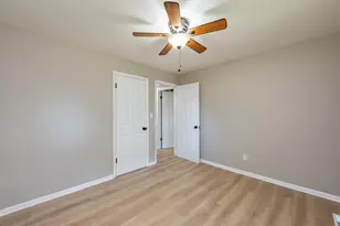 2701 Brnot Ave, Waukegan, IL 60087 - Photo 16