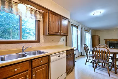 801 Pinebrook Drive, Lombard, IL 60148 - Photo 12