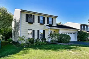 801 Pinebrook Dr, Lombard, IL 60148 - Photo 1