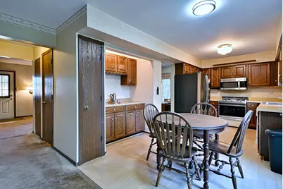 801 Pinebrook Drive, Lombard, IL 60148 - Photo 16