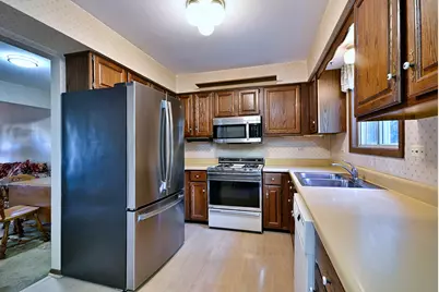 801 Pinebrook Drive, Lombard, IL 60148 - Photo 10